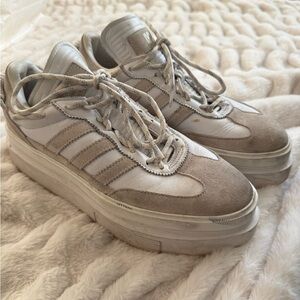 Adidas x Ivy Park Platform Sneakers Beige White Women’s 9.5